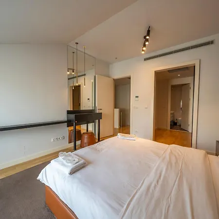 Taksim Petek By Guestteori Lägenhetshotell Istanbul