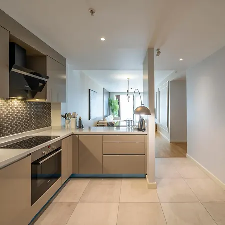 Taksim Petek By Guestteori *